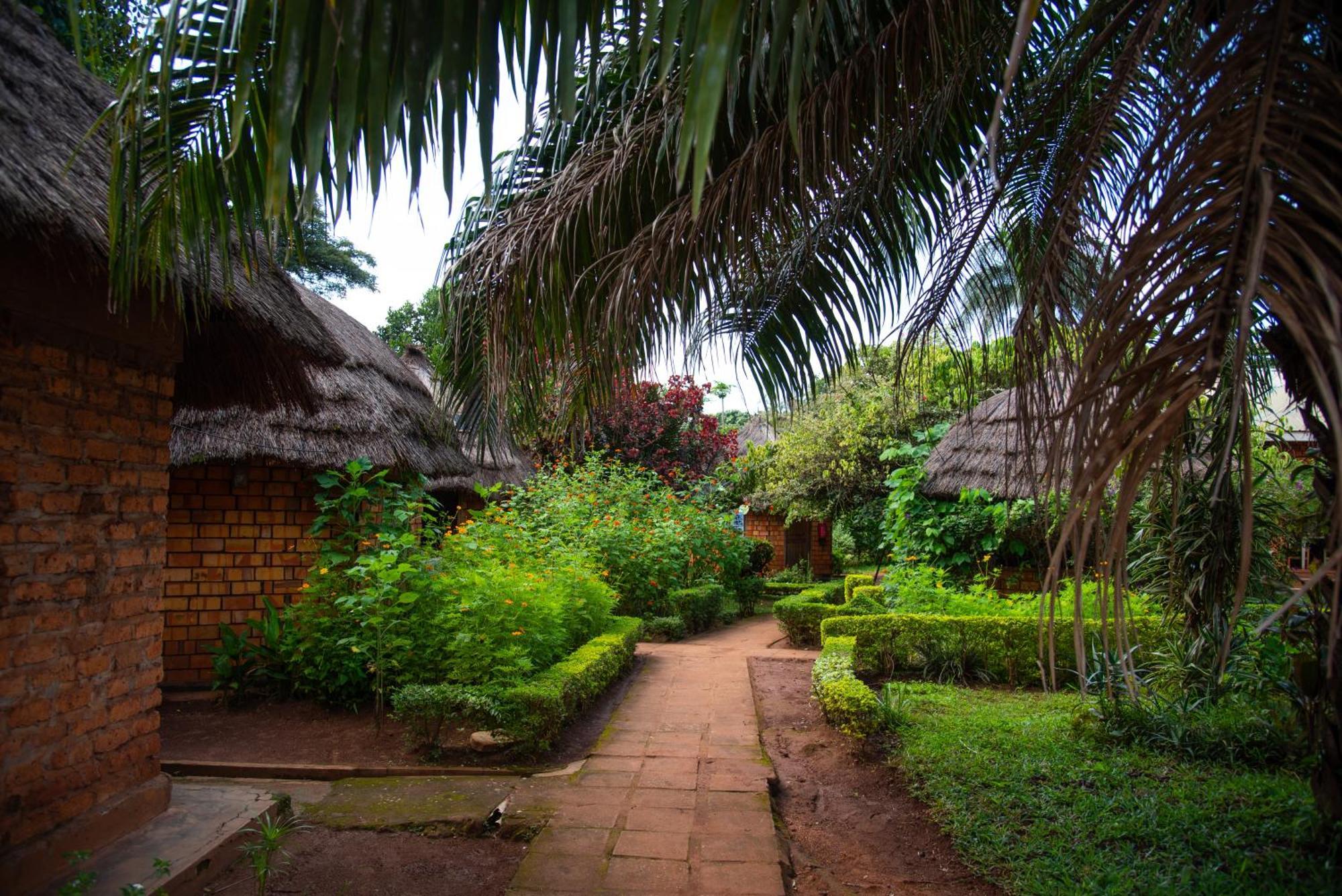 โรงแรมนิว คอร์ท วิว Masindi ภายนอก รูปภาพ