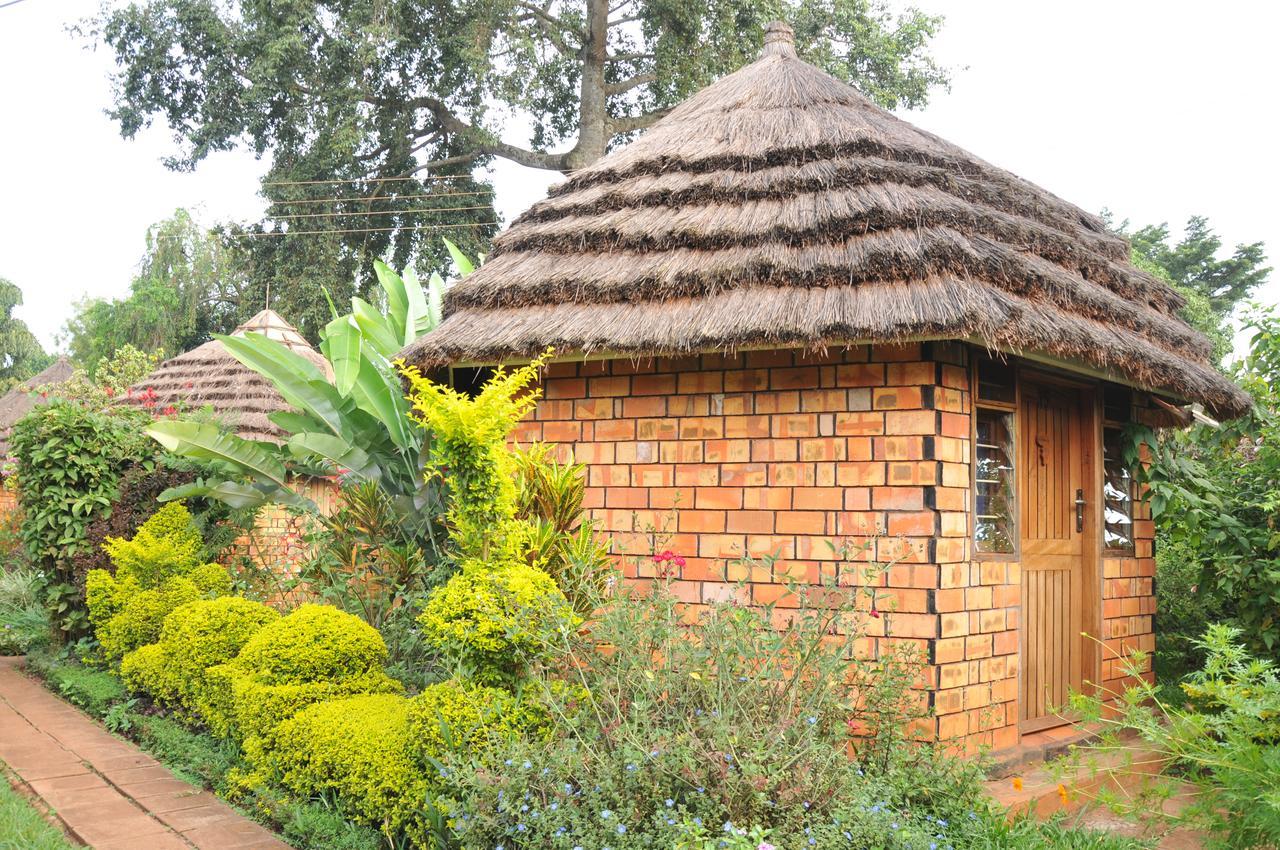 โรงแรมนิว คอร์ท วิว Masindi ภายนอก รูปภาพ
