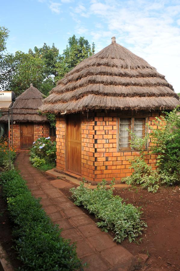 โรงแรมนิว คอร์ท วิว Masindi ภายนอก รูปภาพ